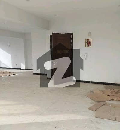 طارق روڈ کراچی میں 6 مرلہ دفتر 1.55 لاکھ میں کرایہ پر دستیاب ہے۔