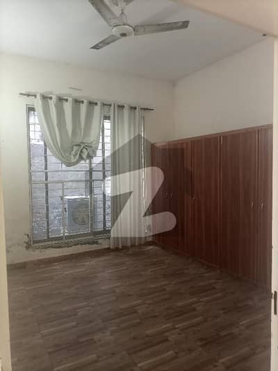 In 7 Marla Portion 1 Bed For Rent | Punjab Small Industries A Spacious And Modern 14 Marla Upper Portion Available For Rent In Punjab Small Industries,