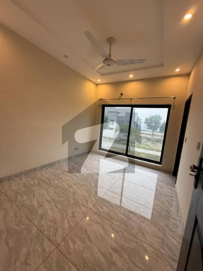 ڈی ایچ اے 11 رہبر فیز 2 ڈی ایچ اے 11 رہبر,لاہور میں 4 کمروں کا 5 مرلہ مکان 1.1 لاکھ میں کرایہ پر دستیاب ہے۔