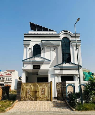 سٹی ہاؤسنگ سوسائٹی گوجرانوالہ میں 4 کمروں کا 5 مرلہ مکان 1.68 کروڑ میں برائے فروخت۔