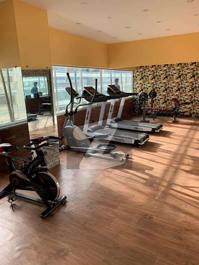 Prime Location 1900 Square Feet Flat For sale In PECHS Block 6