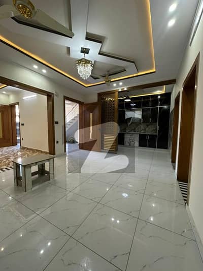 6 Marla Brand New Luxury Ground Portion Available For Rent