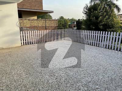 HOUSE FOR RENT IN F-8