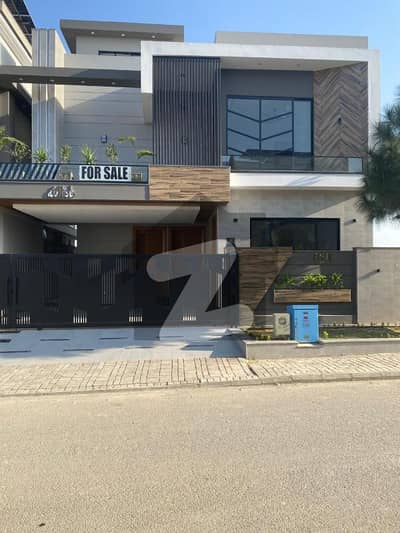 ٹاپ سٹی 1 اسلام آباد میں 6 کمروں کا 10 مرلہ مکان 4.7 کروڑ میں برائے فروخت۔