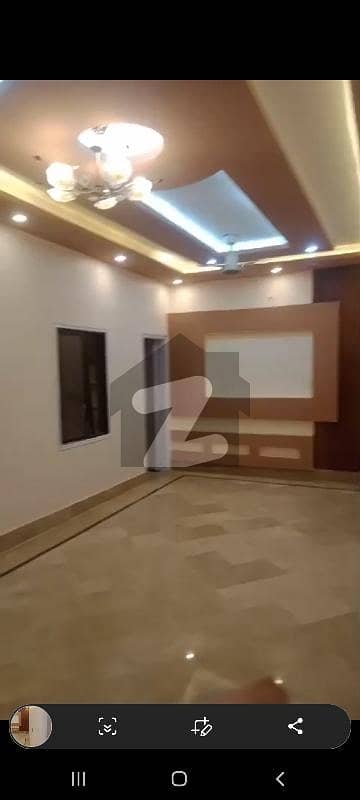 پی ای سی ایچ ایس بلاک 2 پی ای سی ایچ ایس,جمشید ٹاؤن,کراچی میں 4 کمروں کا 8 مرلہ زیریں پورشن 2.5 کروڑ میں برائے فروخت۔