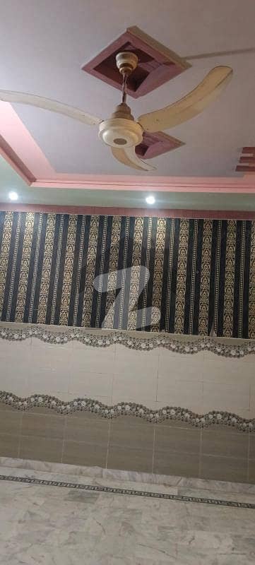 علامہ اقبال ٹاؤن لاہور میں 4 کمروں کا 3 مرلہ مکان 85.0 ہزار میں کرایہ پر دستیاب ہے۔