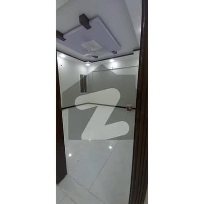 پی ای سی ایچ ایس بلاک 2 پی ای سی ایچ ایس,جمشید ٹاؤن,کراچی میں 5 کمروں کا 8 مرلہ زیریں پورشن 4.65 کروڑ میں برائے فروخت۔