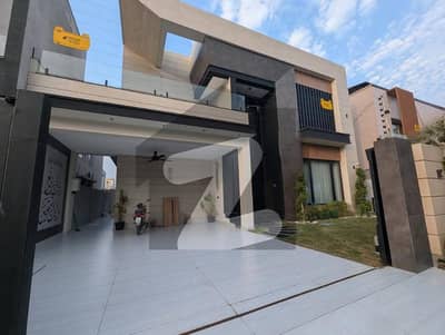 1 Kanal Independent Upper Portion Available For Rent In DHA Phase 6 Block-L . Corner House Separate Main Gate And Car Parking Very Hot Location Near DHA Raya .