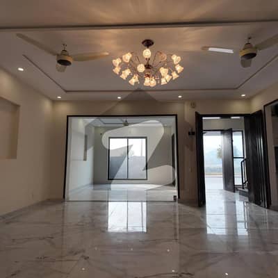 10 Marla Brand New Lower Portion For Rant Secter F Bahria Town Lahore