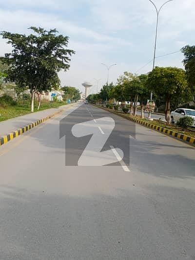 8 Marla Commercial Plot In E-Block | Bahria Town | Demand 4.5 Crore