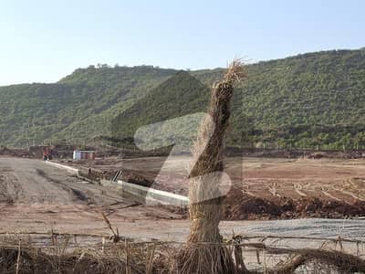 مارگلہ انکلیو اسلام آباد میں 5 مرلہ رہائشی پلاٹ 1.71 کروڑ میں برائے فروخت۔