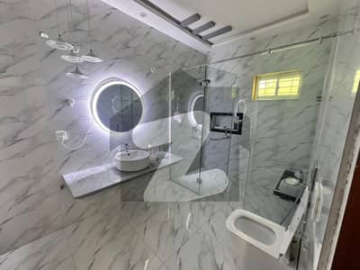 Kanal Beautiful House For Rent Prime Location