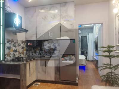 جوہر ٹاؤن فیز 1 - بلاک ایف جوہر ٹاؤن فیز 1,جوہر ٹاؤن,لاہور میں 1 کمرے کا 2 مرلہ فلیٹ 65.0 ہزار میں کرایہ پر دستیاب ہے۔