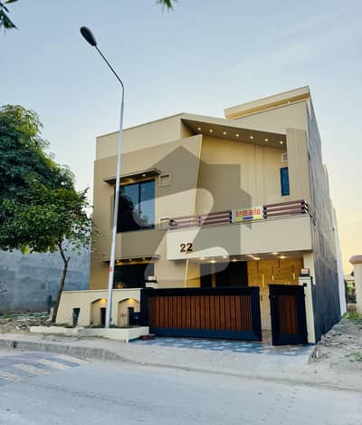 7 Marla Modren Designer Double Heighted House Avilable For Sale