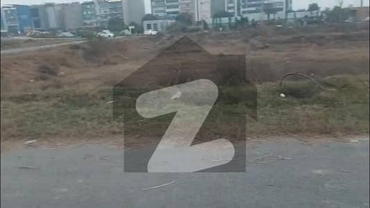 ڈی ایچ اے فیز 8 ڈیفنس (ڈی ایچ اے),لاہور میں 1 کنال رہائشی پلاٹ 7.1 کروڑ میں برائے فروخت۔ ڈی ایچ اے فیز 8 ڈیفنس (ڈی ایچ اے),لاہور میں 1 کنال رہائشی پلاٹ 7.1 کروڑ میں برائے فروخت۔