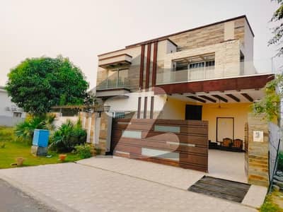 Furnished Outstanding House With Basement For Short Stay!! Daily Rent 45K.