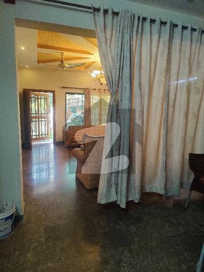 جی ۔ 9/1 جی ۔ 9,اسلام آباد میں 5 کمروں کا 14 مرلہ مکان 8.95 کروڑ میں برائے فروخت۔