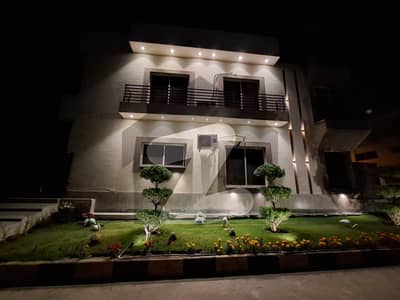 B17 FMC WELL _ MAINTAINED CORNER HOUSE FOR SALE WITH GARDEN & SOLAR