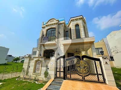 پارک ویو سٹی لاہور میں 4 کمروں کا 5 مرلہ مکان 1.7 کروڑ میں برائے فروخت۔