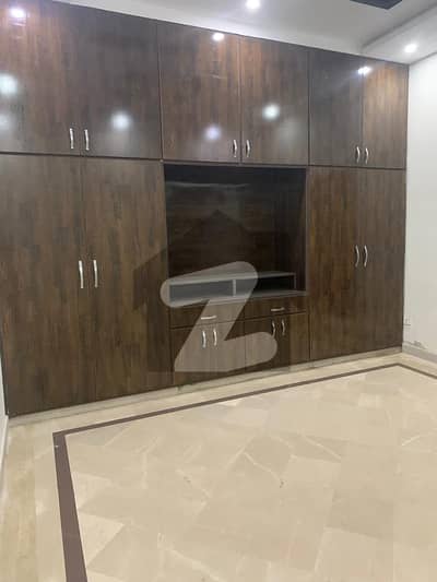 Flat available for rent