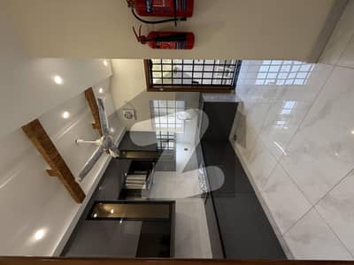 بحریہ آرچرڈ فیز 2 بحریہ آرچرڈ,لاہور میں 3 کمروں کا 5 مرلہ مکان 1.0 لاکھ میں کرایہ پر دستیاب ہے۔