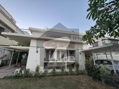 600yards Old Land Price Bungalow