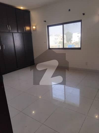 250 YARDS BUNGALOW AVAILABLE FOR SALE