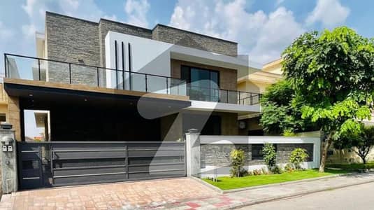 Park Face Luxurious Living Exquisite Residence Bungalow At DHA 5