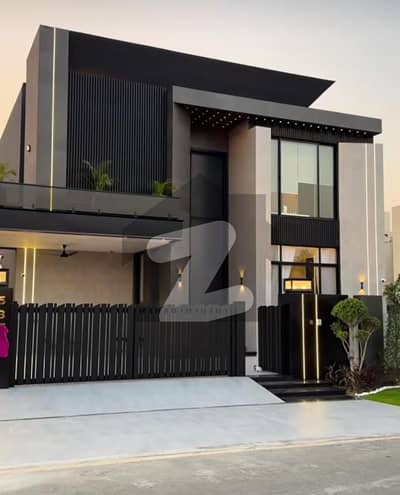 1 KANAL BRAND NEW MODERN HOUSE AVAILABLE FOR SALE IN CLOSE TO VALENCIA TOWN