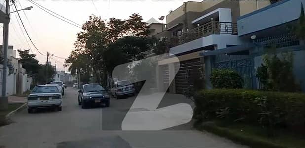 کراچی یونیورسٹی ہاؤسنگ سوسائٹی سکیم 33,کراچی میں 10 مرلہ رہائشی پلاٹ 3.1 کروڑ میں برائے فروخت۔