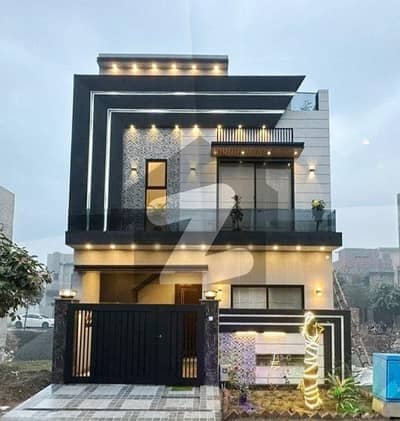 پارک ویو سٹی لاہور میں 3 کمروں کا 4 مرلہ مکان 1.15 کروڑ میں برائے فروخت۔