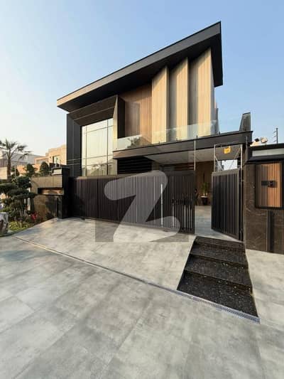 1 Kanal Owner Build Solid House In DHA Lahore
