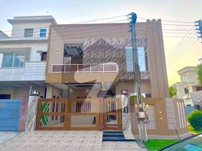 10 MARLA NEW BRAND DOUBLE STORY HOUSE AVAILABLE FOR SALE, IN CANAL VIEW HOUSING GUJRANWALA ON PRIME LOCATION.