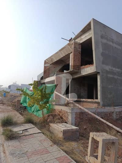 1 Kanal Plot for Sale Best For Contruction