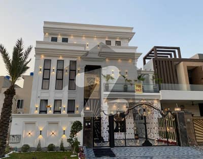 10 Marla Ultra modern House available for Sale in block FF Citi housing Gujranwala