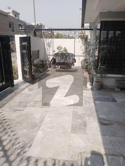 12 Marla ghr for rent in Paragon City