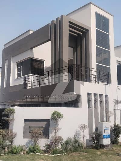 پیراگون سٹی لاہور میں 5 کمروں کا 10 مرلہ مکان 4.75 کروڑ میں برائے فروخت۔