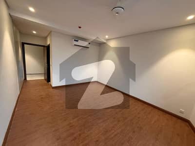 ڈیفینس رایا ڈی ایچ اے ڈیفینس,لاہور میں 3 کمروں کا 10 مرلہ فلیٹ 9.0 کروڑ میں برائے فروخت۔