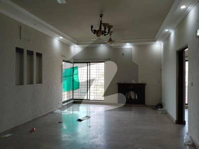 1 Kanal Lower Lock Upper Portion For Rent In DHA Phase 4 - Separate Gate