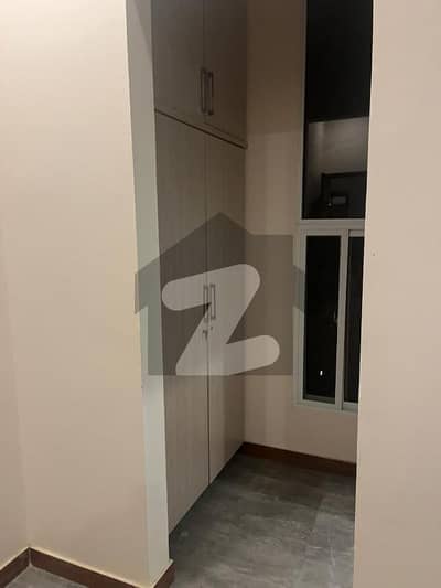 سعد آباد کوآپریٹو ہاؤسنگ سوسائٹی سکیم 33,کراچی میں 6 کمروں کا 10 مرلہ بالائی پورشن 1.3 لاکھ میں کرایہ پر دستیاب ہے۔