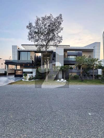 ڈی ایچ اے فیز 6 ڈیفنس (ڈی ایچ اے),لاہور میں 6 کمروں کا 2 کنال مکان 25.0 کروڑ میں برائے فروخت۔