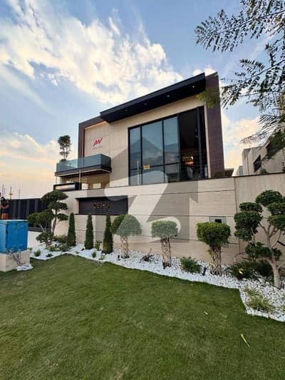 ڈی ایچ اے فیز 6 ڈیفنس (ڈی ایچ اے),لاہور میں 5 کمروں کا 1 کنال مکان 7.75 کروڑ میں برائے فروخت۔