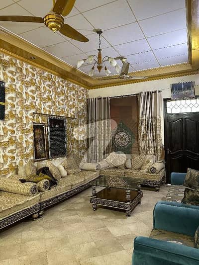 علامہ اقبال ٹاؤن لاہور میں 2 کمروں کا 7 مرلہ بالائی پورشن 55.0 ہزار میں کرایہ پر دستیاب ہے۔