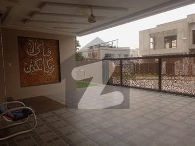 بحریہ ٹاؤن فیز 3 بحریہ ٹاؤن راولپنڈی,راولپنڈی میں 5 کمروں کا 1 کنال مکان 8.75 کروڑ میں برائے فروخت۔