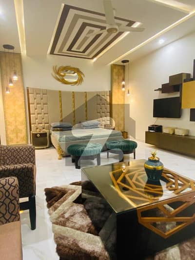 عبداللہ گارڈن فیصل آباد میں 5 کمروں کا 1 کنال مکان 14.0 کروڑ میں برائے فروخت۔