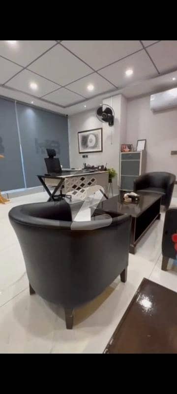 ڈی گراؤنڈ فیصل آباد میں 4 کمروں کا 7 مرلہ دفتر 2.5 لاکھ میں کرایہ پر دستیاب ہے۔