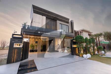 KANAL ULTRA MODERN EYE CATCHING SUPERB LUXURY BUNGALOW FOR SALE