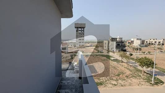 پارک ویو سٹی لاہور میں 4 کمروں کا 5 مرلہ مکان 2.2 کروڑ میں برائے فروخت۔