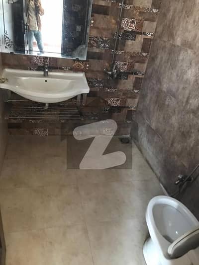 ڈی ایچ اے 11 رہبر فیز 2 ڈی ایچ اے 11 رہبر,لاہور میں 3 کمروں کا 5 مرلہ مکان 1.1 لاکھ میں کرایہ پر دستیاب ہے۔