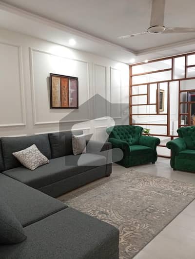 ایف ۔ 11 مرکز ایف ۔ 11,اسلام آباد میں 2 کمروں کا 7 مرلہ فلیٹ 1.65 لاکھ میں کرایہ پر دستیاب ہے۔